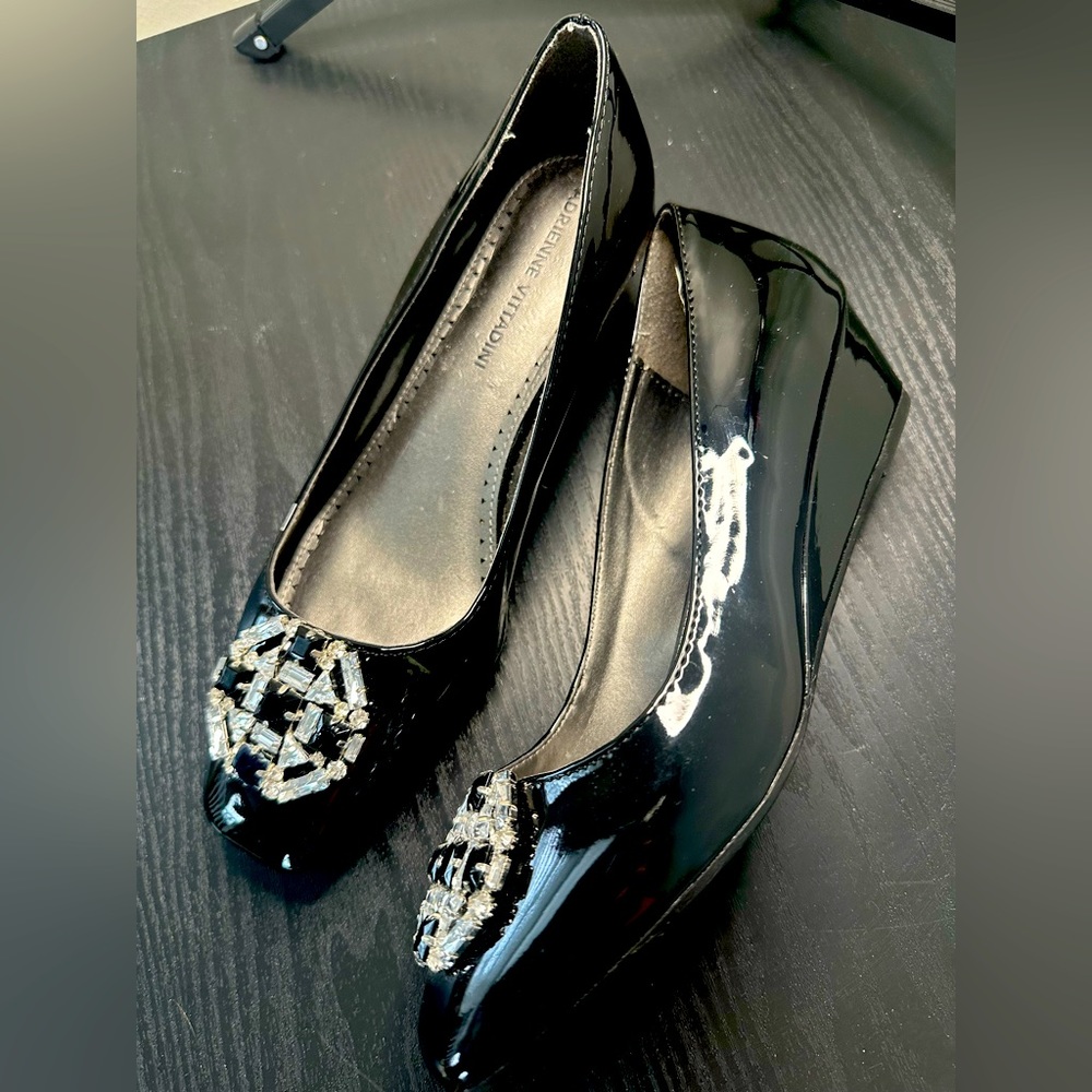 Adrianna Vittadini wedges